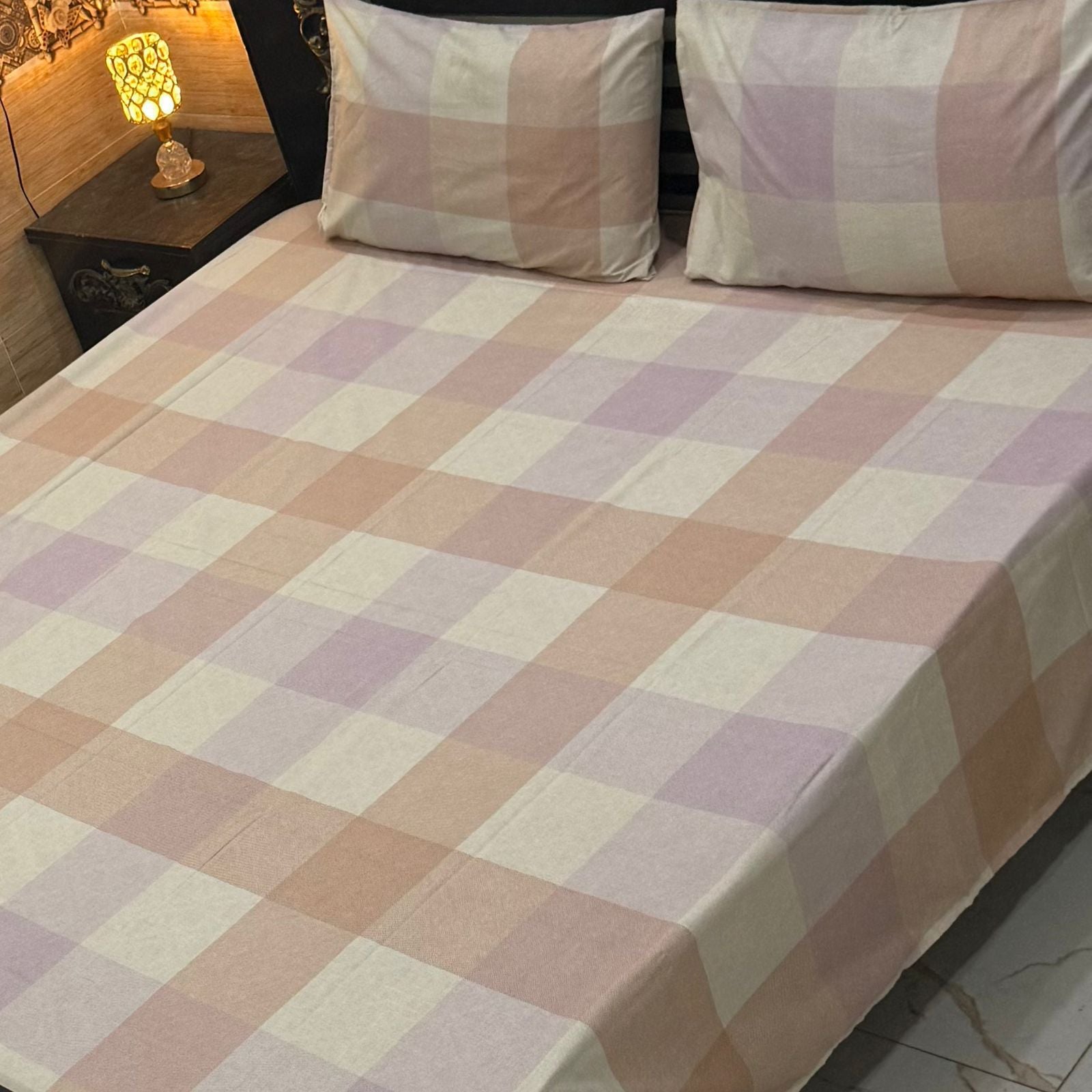 Cotton London Design King Size Bedsheet with Pillow Covers  Modern Printed Bed Sheet